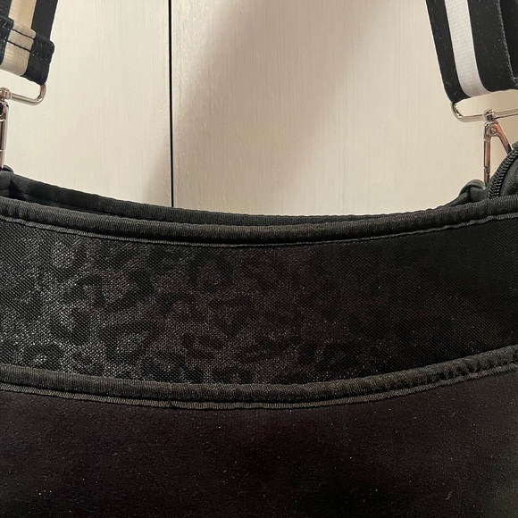 Jen & Co. black shimmer neoprene medium crossbody NWOT - Picture 6 of 13